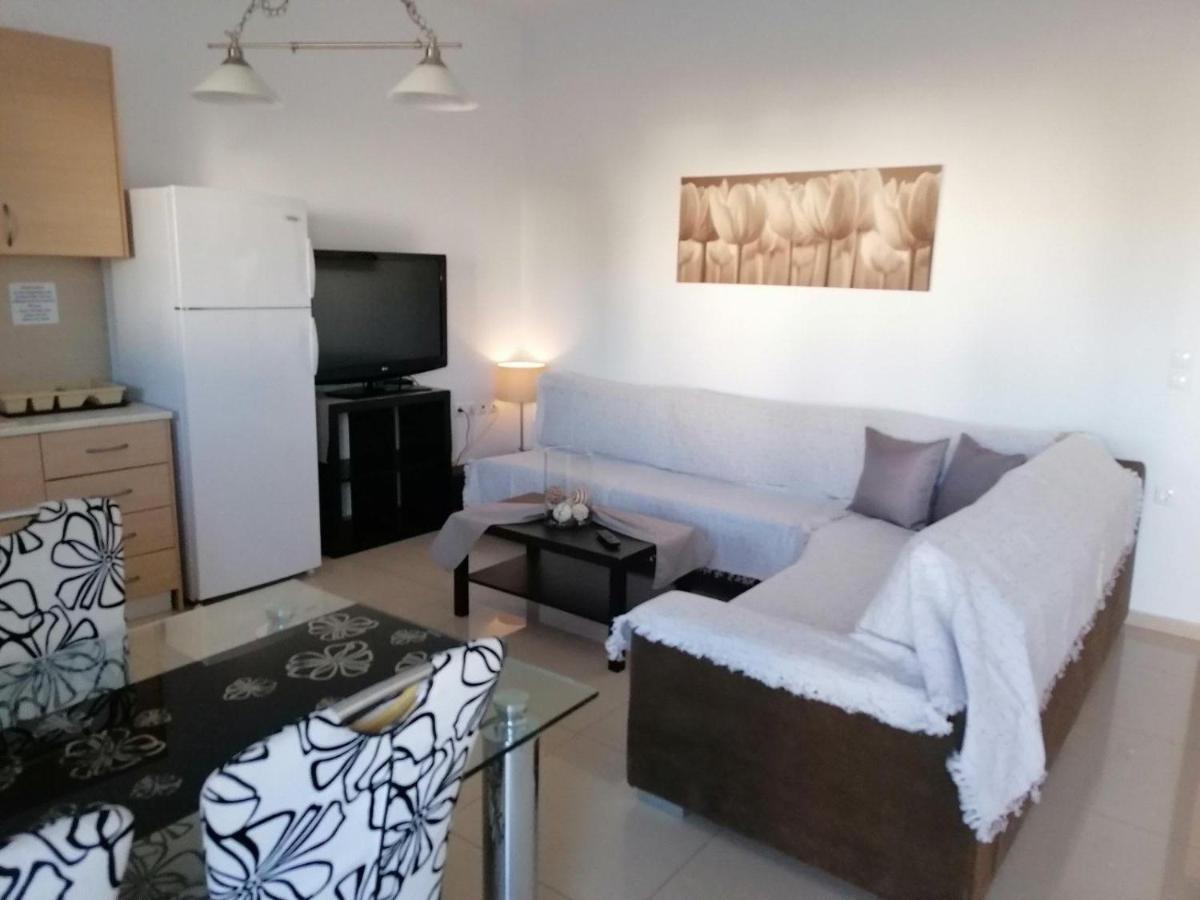 Boussetil Apartment Tinos ภายนอก รูปภาพ