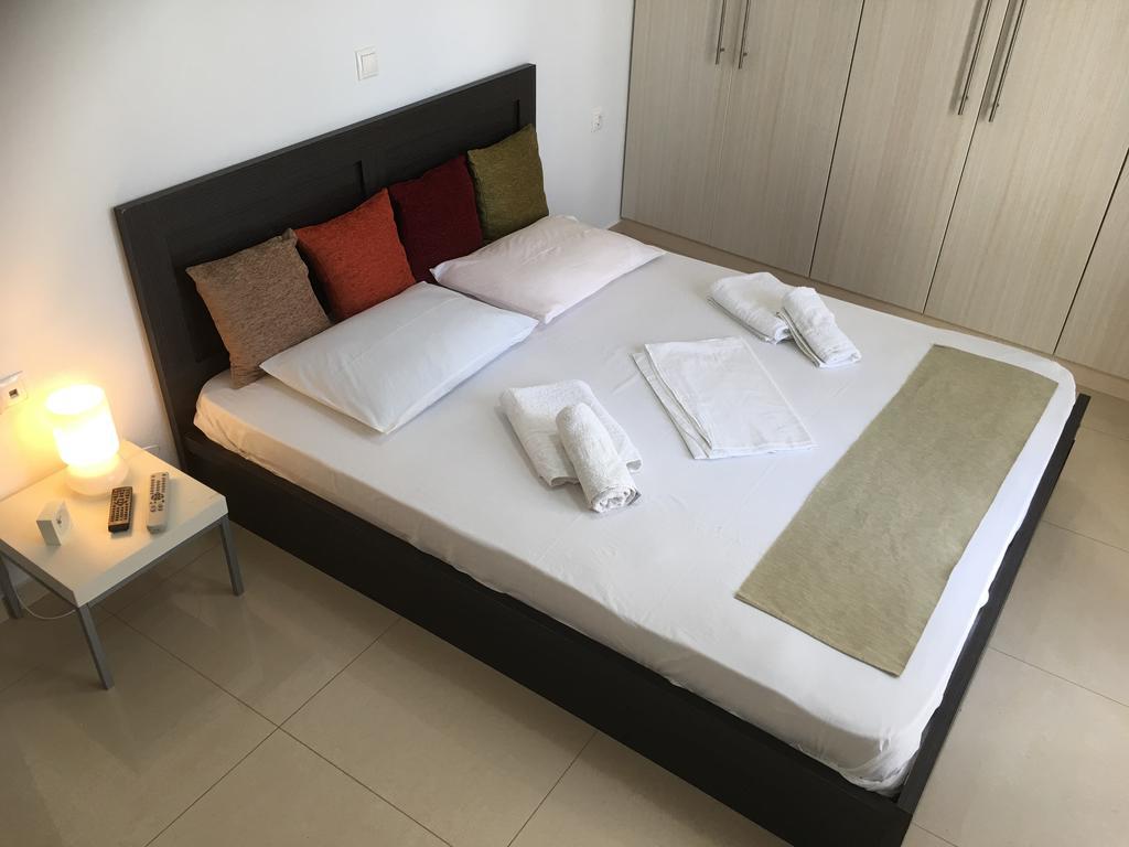 Boussetil Apartment Tinos ภายนอก รูปภาพ