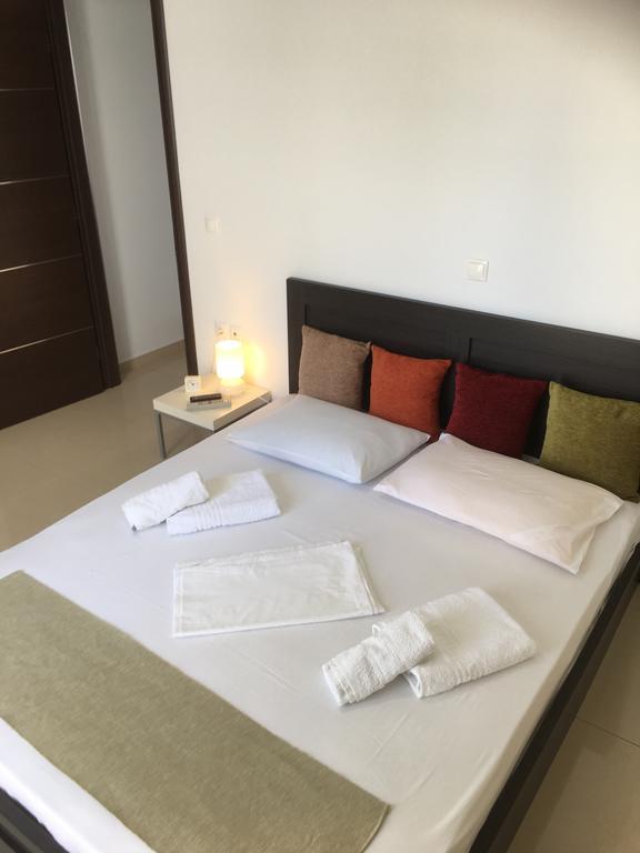 Boussetil Apartment Tinos ภายนอก รูปภาพ