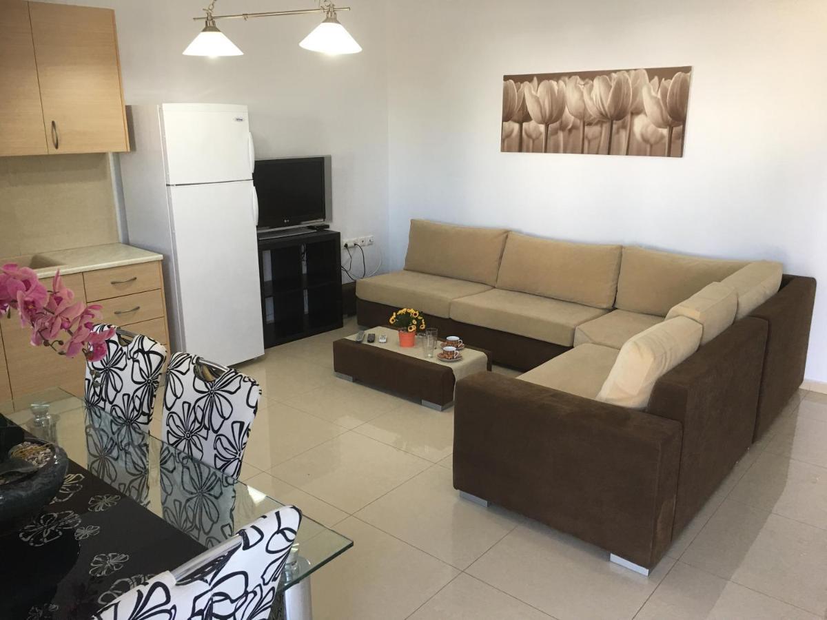 Boussetil Apartment Tinos ภายนอก รูปภาพ